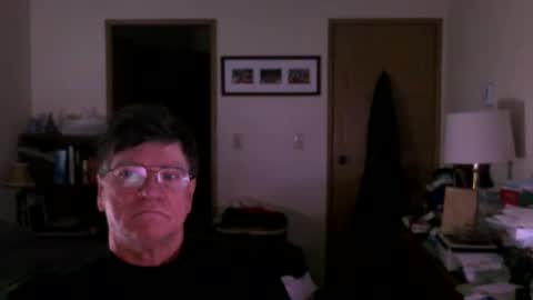 Snapshot of hg99too chatting on December 3, 3:22 pm hg99too online show from December 3, 3:22 pm