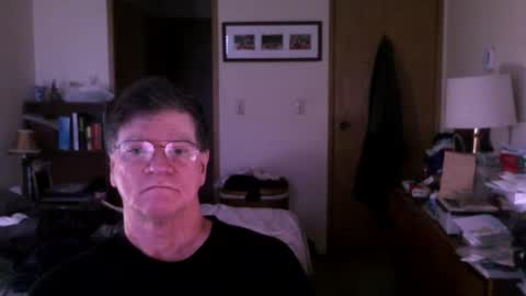 Snapshot of hg99too chatting on December 4, 4:05 pm hg99too online show from December 4, 4:05 pm