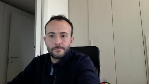 hhombre online show from January 9, 9:03 am