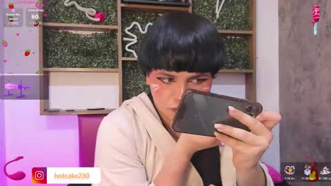 hiddenhotcake online show from February 9, 7:40 pm