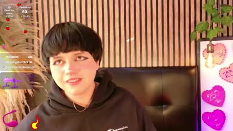 hiddenhotcake online show from March 12, 9:33 pm