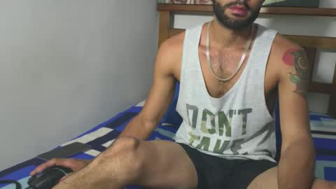 hideonbush online show from February 17, 12:26 pm