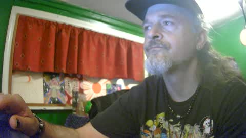 hippiedad333 online show from June 22, 3:36 am