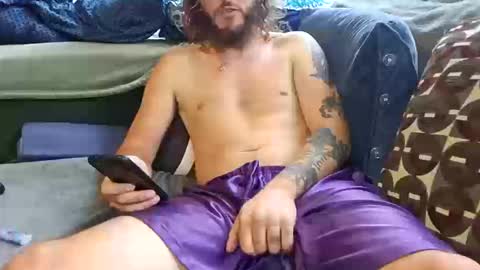 Snapshot of hippiejagain chatting on October 14, 8:05 pm hippiejagain online show from October 14, 8:05 pm
