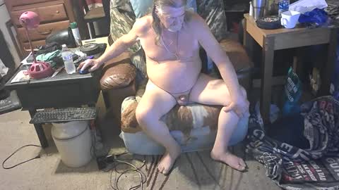 Snapshot of hipyman3366 chatting on September 21, 1:39 am hipyman3366 online show from September 21, 1:39 am