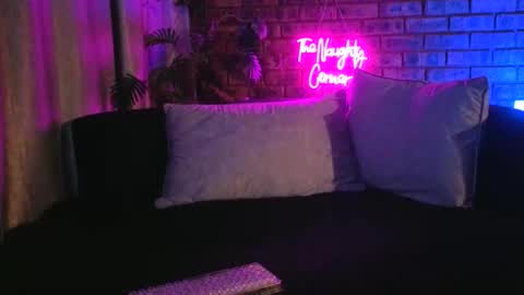 hisjourneyxoxo online show from February 10, 2:05 am