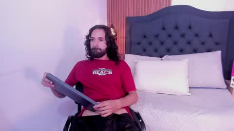 Hisoka online show from April 20, 7:49 pm