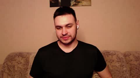 Hisoka online show from April 5, 12:30 am