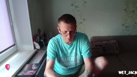 Snapshot of hlestus chatting on September 19, 7:09 am Wet Jack online show from September 19, 7:09 am