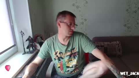 Snapshot of hlestus chatting on September 18, 4:58 am Wet Jack online show from September 18, 4:58 am