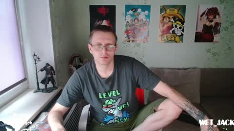 Snapshot of hlestus chatting on December 5, 8:00 am Wet Jack online show from December 5, 8:00 am