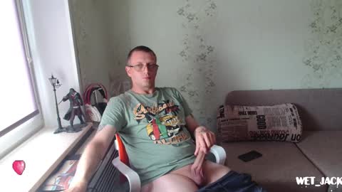 Snapshot of hlestus chatting on September 12, 6:35 am Wet Jack online show from September 12, 6:35 am