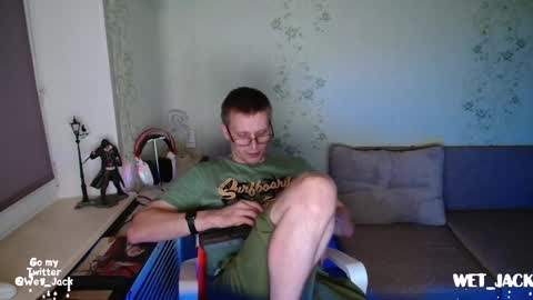 Snapshot of hlestus chatting on January 18, 6:32 pm Wet Jack online show from January 18, 6:32 pm