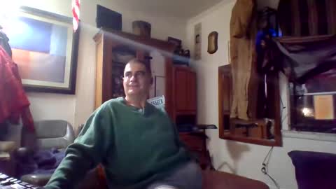 Snapshot of hoglegg99384194 chatting on December 24, 10:55 am hoglegg99384194 online show from December 24, 10:55 am