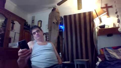 Snapshot of hoglegg99384194 chatting on December 20, 7:55 am hoglegg99384194 online show from December 20, 7:55 am