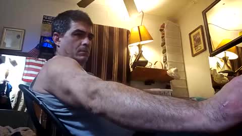 Snapshot of hoglegg99384194 chatting on December 5, 10:23 am hoglegg99384194 online show from December 5, 10:23 am