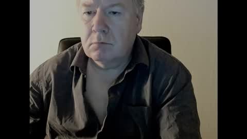 Snapshot of holgerhb53 chatting on October 28, 3:47 pm Holger online show from October 28, 3:47 pm