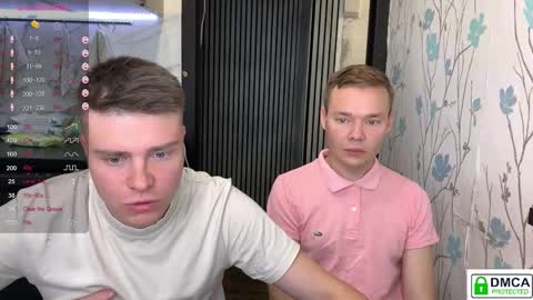 Snapshot of holy_eggs_00 chatting on September 22, 1:32 pm holy_eggs_00 online show from September 22, 1:32 pm