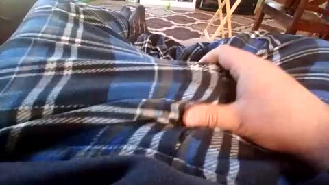 holycannoli123 online show from April 28, 1:16 pm