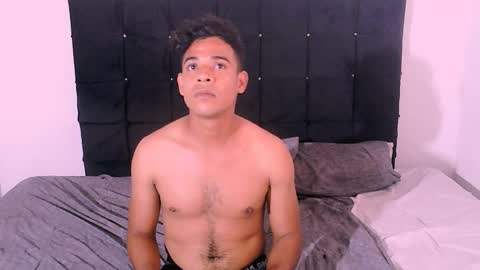 homero_777 online show from September 20, 10:21 pm