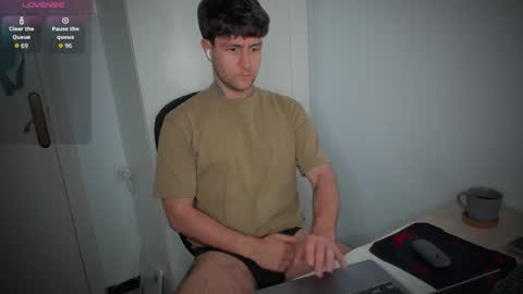 Andrew online show from April 21, 7:09 pm