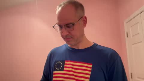 Snapshot of honey_man14 chatting on September 26, 5:21 pm honey_man14 online show from September 26, 5:21 pm