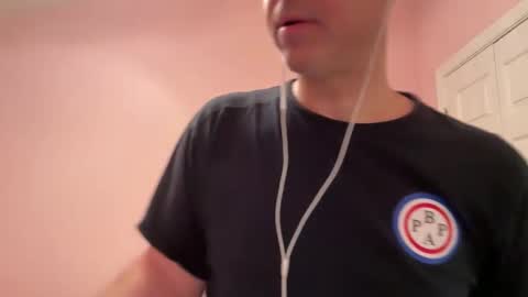 Snapshot of honey_man14 chatting on October 6, 6:34 pm honey_man14 online show from October 6, 6:34 pm
