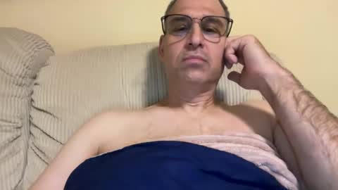 Snapshot of honey_man14 chatting on October 5, 11:14 am honey_man14 online show from October 5, 11:14 am