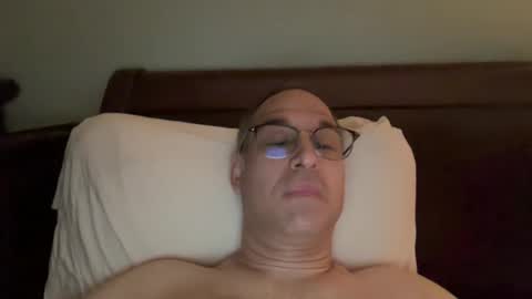 Snapshot of honey_man14 chatting on October 12, 2:33 pm honey_man14 online show from October 12, 2:33 pm