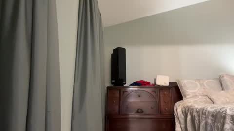 honey_man14 online show from July 20, 3:36 pm