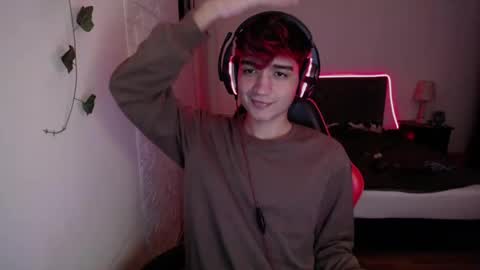 Esteban online show from September 13, 4:35 am