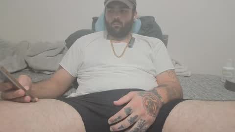 hoodieaj0318 online show from October 5, 10:36 pm