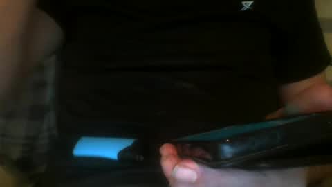 Snapshot of hooper37 chatting on January 4, 12:27 am Hooper39 online show from January 4, 12:27 am