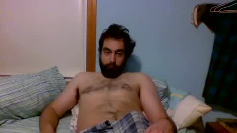Snapshot of hornemike127 chatting on February 13, 1:40 am hornemike127 online show from February 13, 1:40 am