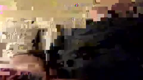 Snapshot of hornieecum chatting on December 22, 11:33 am hornieecum online show from December 22, 11:33 am