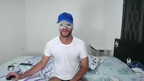 BoyHornyDirty online show from December 3, 10:43 am