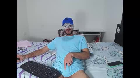 BoyHornyDirty online show from December 5, 4:41 am