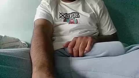 horny_hunk18 online show from May 10, 4:19 pm