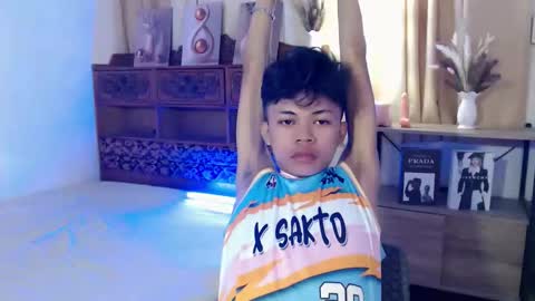 horny_joshxxx online show from May 19, 1:56 am