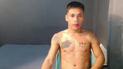 Snapshot of horny_lucasxxx chatting on September 15, 2:03 am lucas online show from September 15, 2:03 am