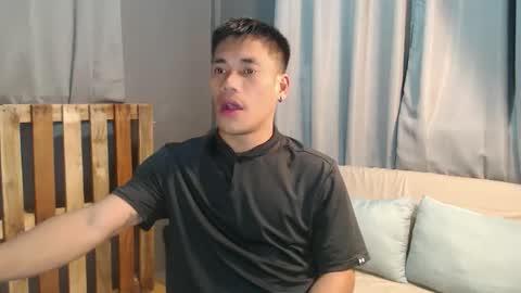 Snapshot of horny_lucasxxx chatting on September 22, 10:26 am lucas online show from September 22, 10:26 am