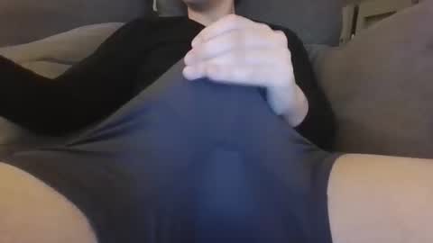 Snapshot of horny_matias chatting on February 28, 2:31 am horny_matias online show from February 28, 2:31 am