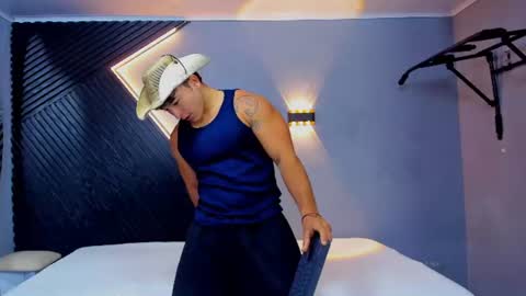 horny_nick18 online show from June 18, 11:26 am