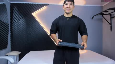 horny_nick18 online show from April 27, 1:40 pm