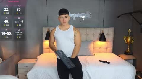 Snapshot of horny_nick18 chatting on October 14, 10:00 am horny_nick18 online show from October 14, 10:00 am