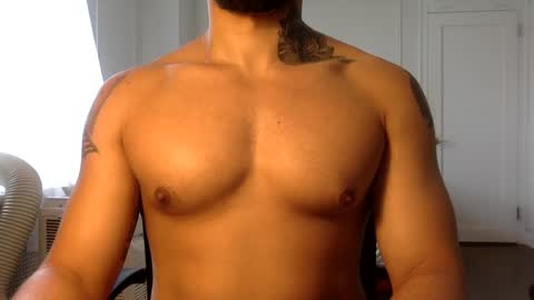 Snapshot of hornybbcxx chatting on October 8, 5:28 pm hornybbcxx online show from October 8, 5:28 pm