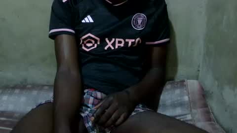 hornyboy9102003 online show from April 16, 3:06 am