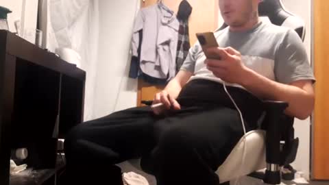 hornycock_1993 online show from January 18, 9:45 pm