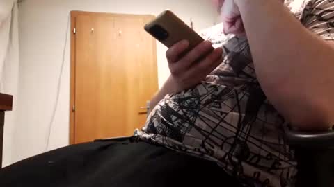 hornycock_1993 online show from February 16, 5:04 am