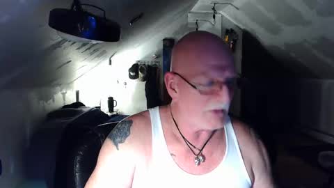 Hornyhippie61 online show from February 4, 5:57 am